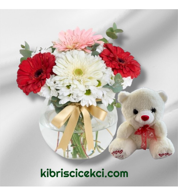 Akvaryumda Karışık Çiçek Ayıcık